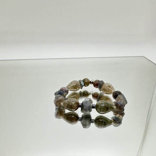 M1009 | classic style